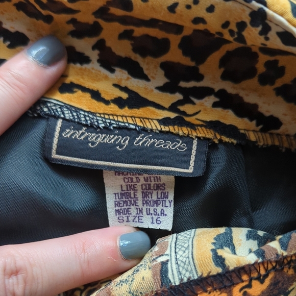 Vintage Animal Print Women's Skirt - Picture 2 of 7